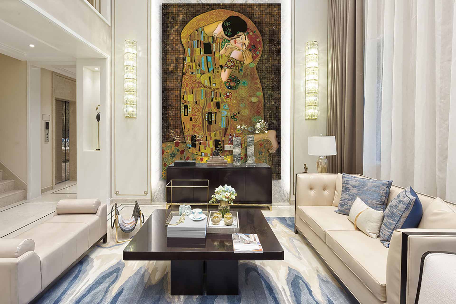 Grande decorazione artistica applicata a una parete interna
